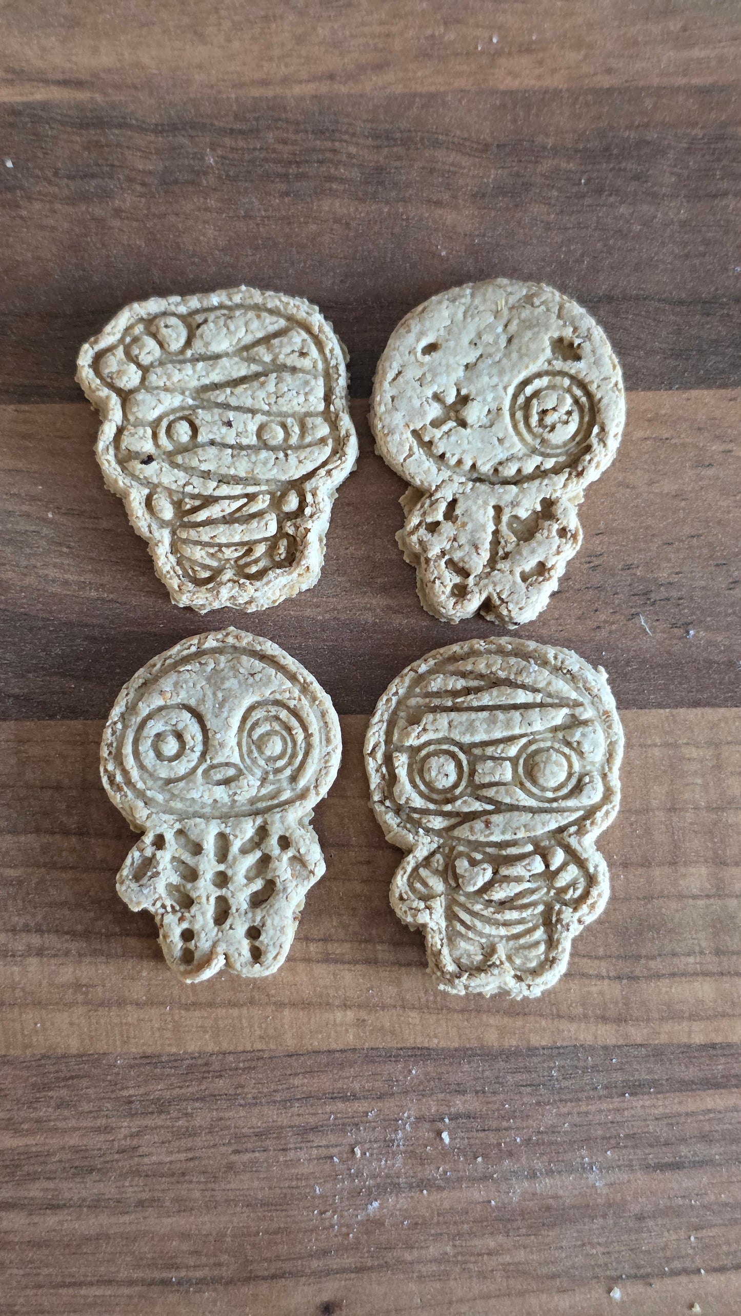 Mini mummies